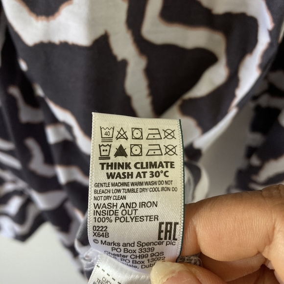 BNWT Women's Marks & Spencer Navy and White Animal Prints Jersey Blouse UK 18 - Picture 8 of 13